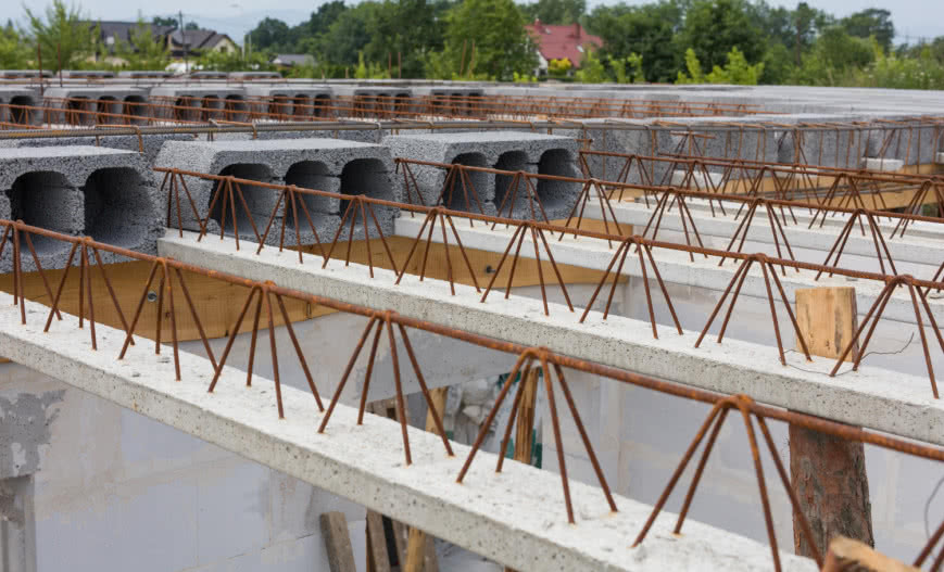 Strop gęstożebrowy - gwarancja komfortu 
